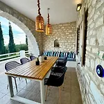 Villa Giorgianna -near With Pool *