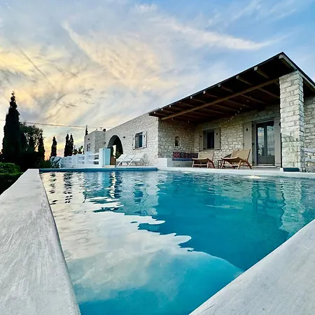 Giorgianna -near With Pool Casa de Férias