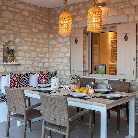 Giorgianna -near With Pool * Aliki (Paros)