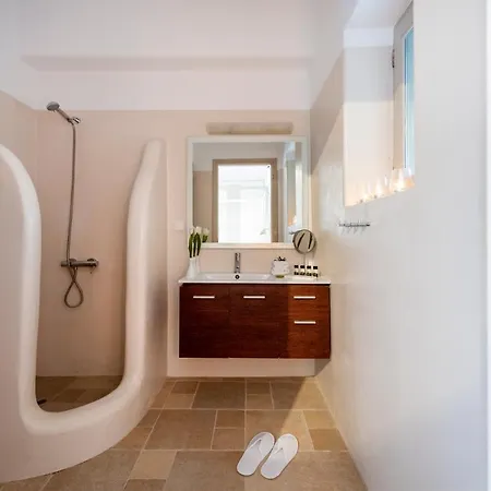 Giorgianna -near With Pool Holiday home *