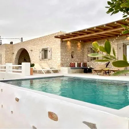 Giorgianna -near With Pool