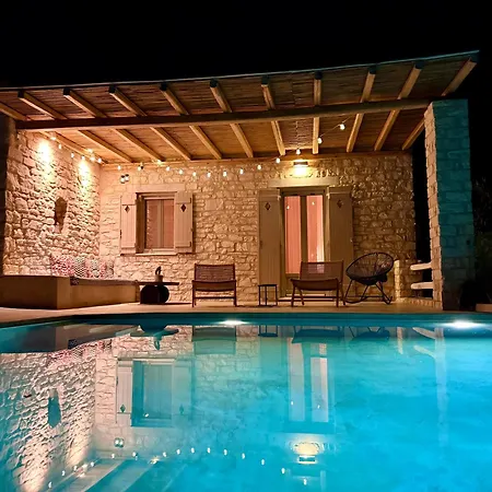 Giorgianna -near With Pool