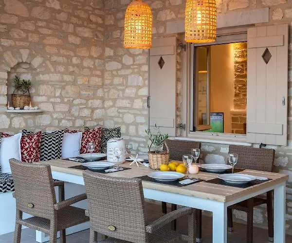 Giorgianna -near With Pool * Alikí