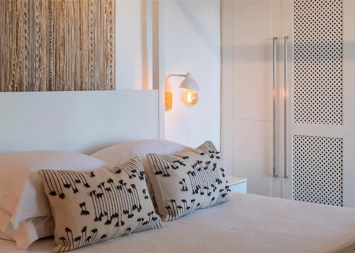 Giorgianna -near With Pool