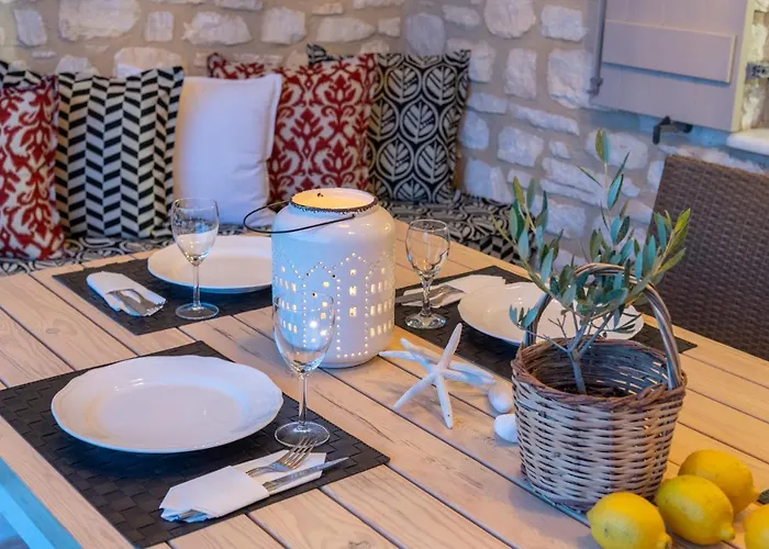 Feriehus Giorgianna -near With Pool