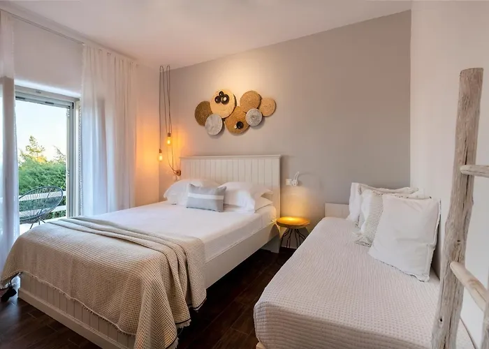 Giorgianna -near With Pool Feriehus *