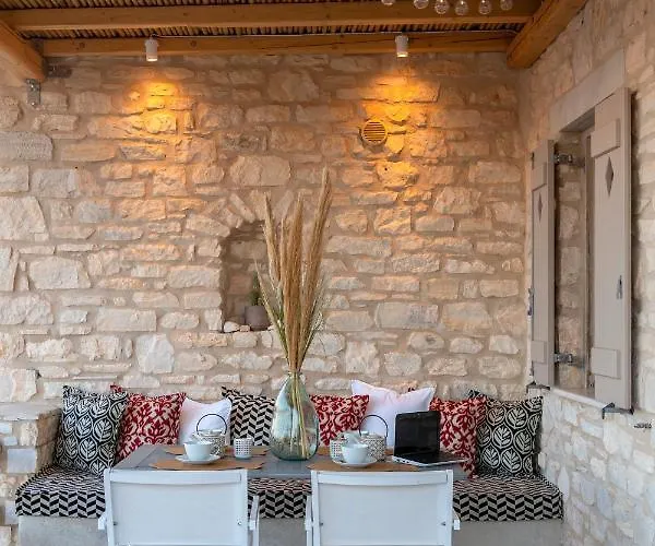 Giorgianna -near With Pool Feriehus *