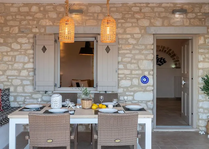 Giorgianna -near With Pool Alikí