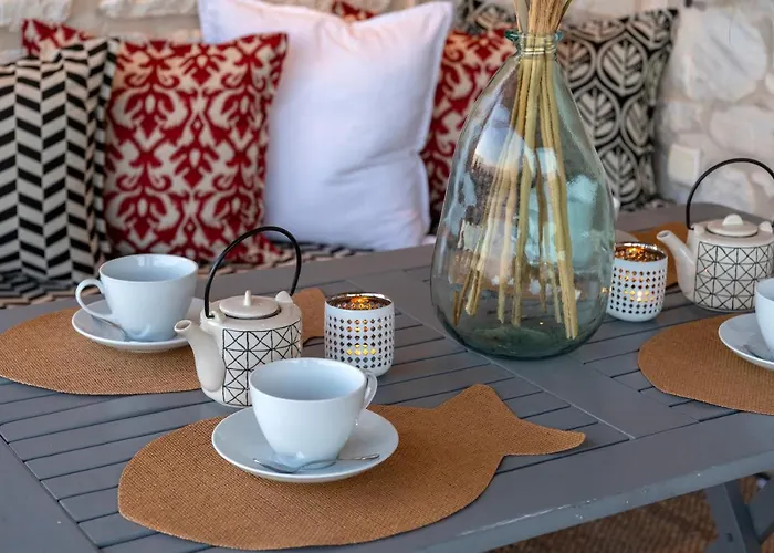 Giorgianna -near With Pool Ferienhaus