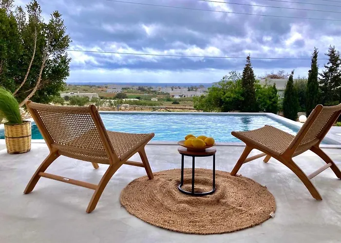 Giorgianna -near With Pool Feriehus *