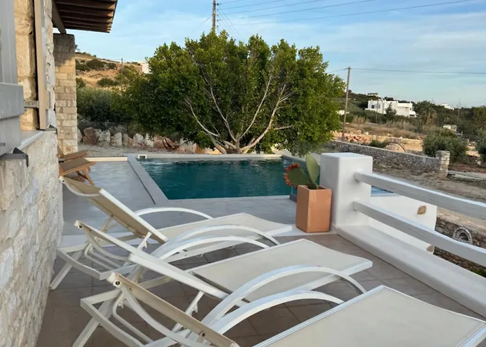 Feriehus Giorgianna -near With Pool Alikí